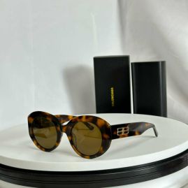 Picture of Balenciga Sunglasses _SKUfw55796903fw